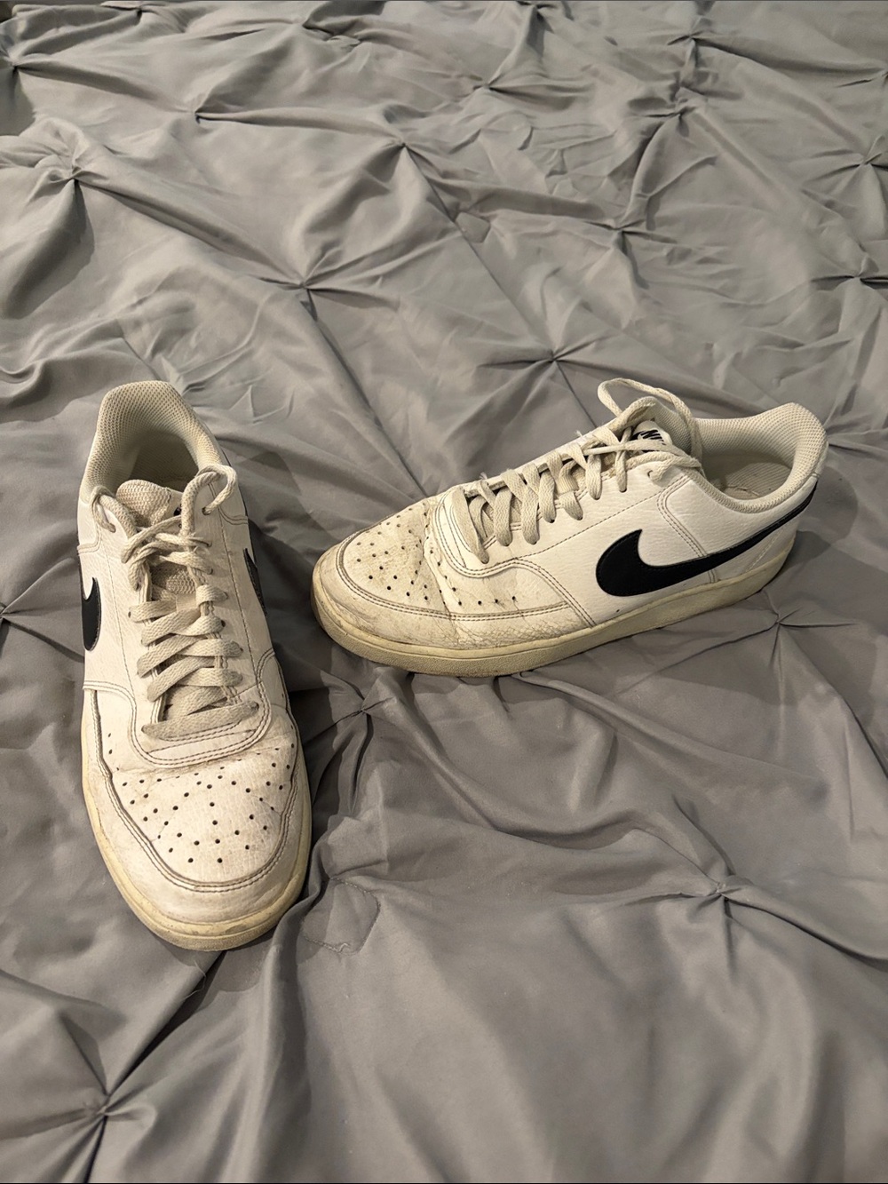 Nike White Low-Top Sneakers with Black Swoosh